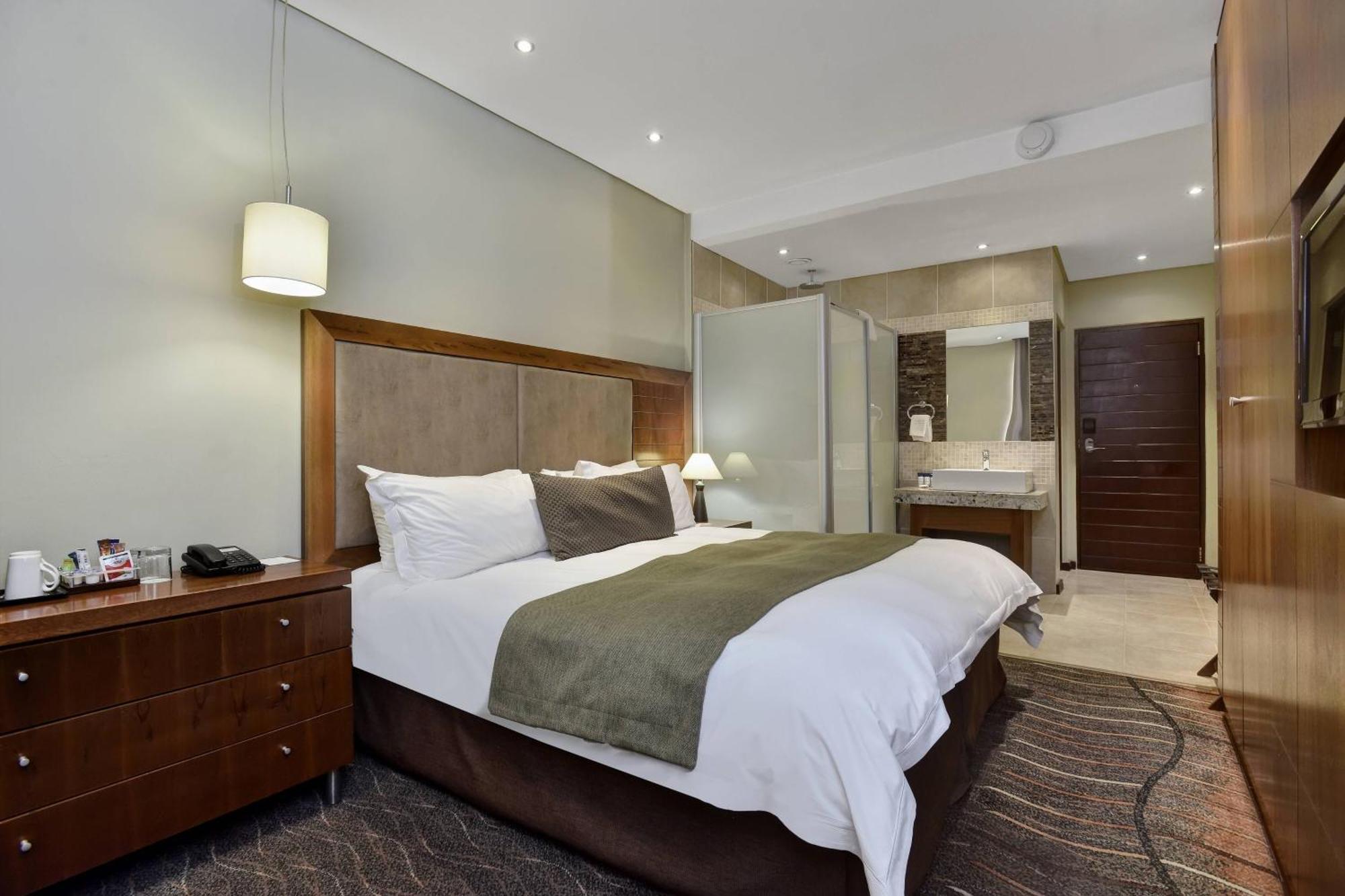 Protea Hotel By Marriott Clarens Exterior photo