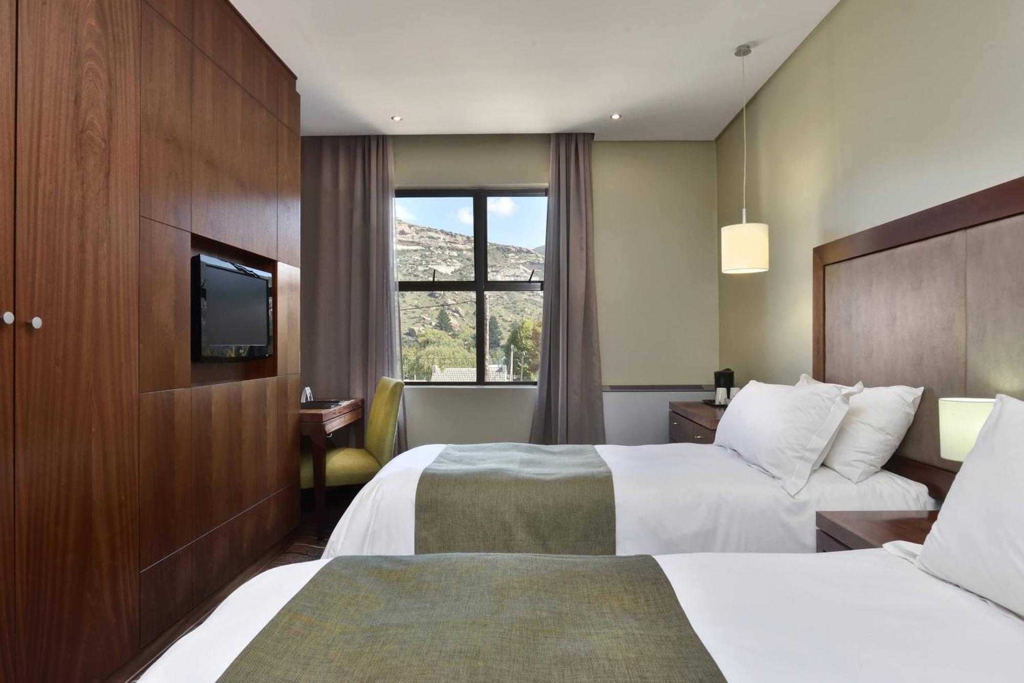 Protea Hotel By Marriott Clarens Exterior photo