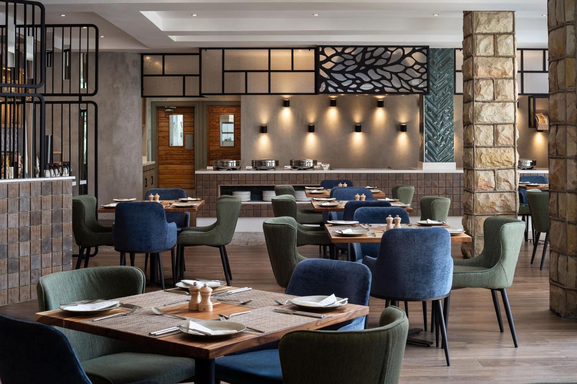 Protea Hotel By Marriott Clarens Exterior photo