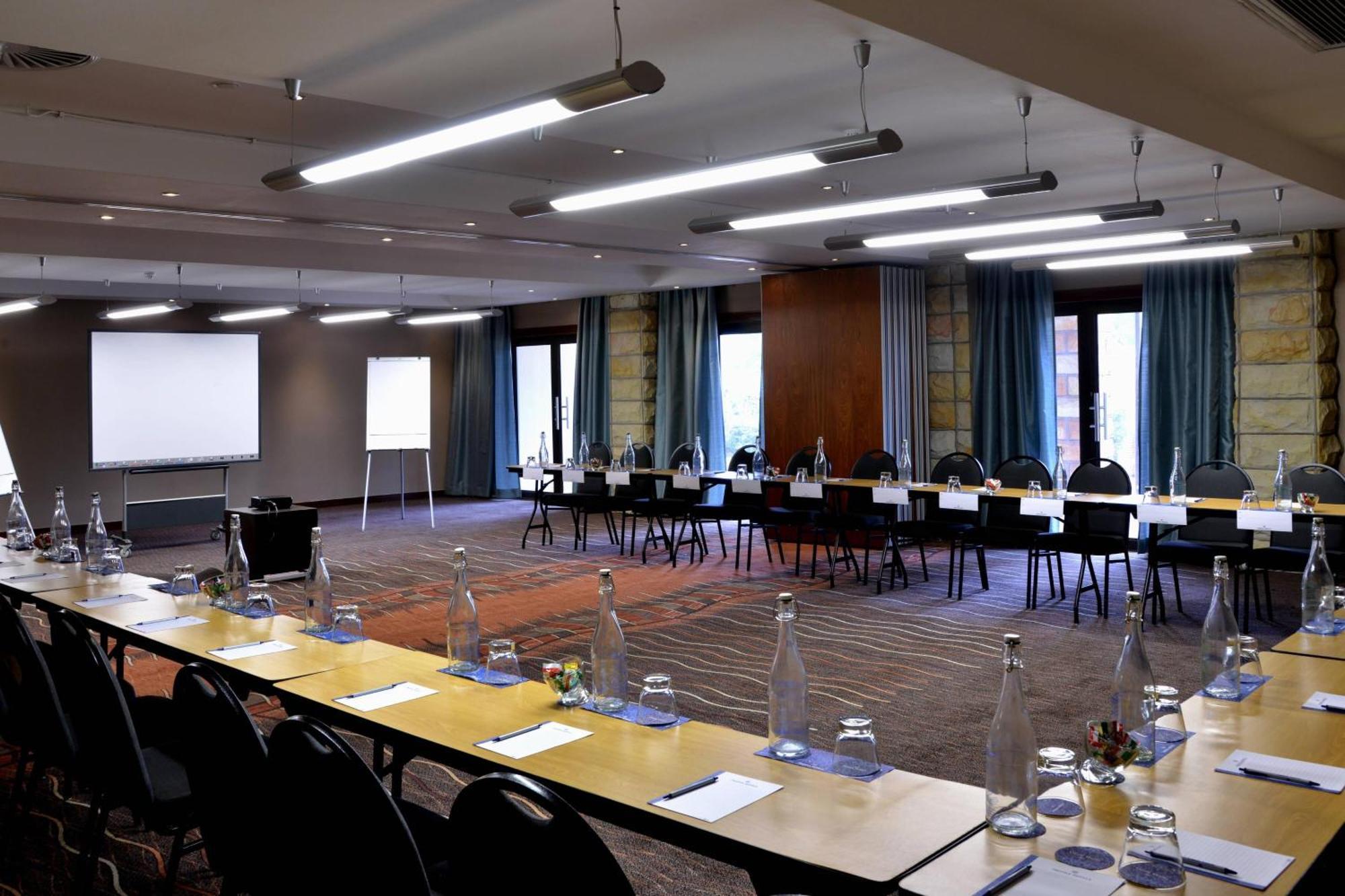 Protea Hotel By Marriott Clarens Exterior photo