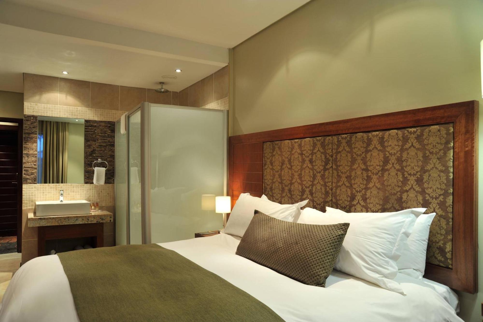 Protea Hotel By Marriott Clarens Exterior photo
